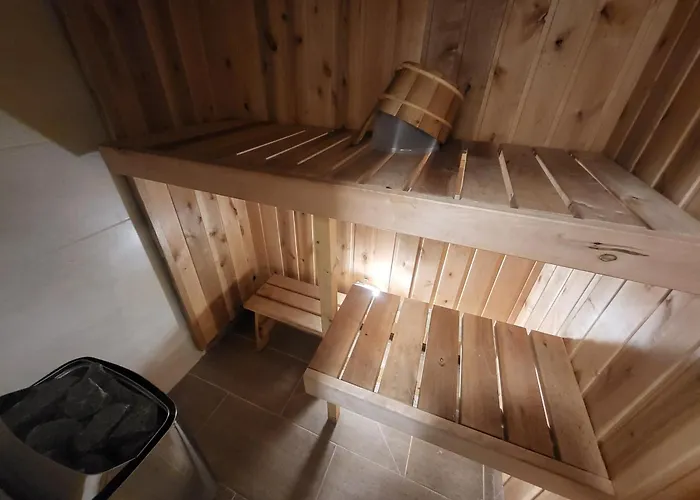 Viva Nord 2* تالين